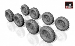 M1126 Stryker wheels w/ 12,00 R20 XML tires