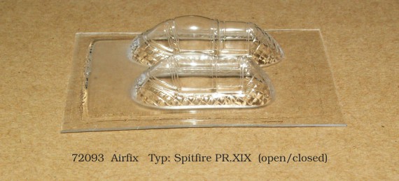 Spitfire PR. XIX /open-closed/