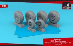 B-29 Superfortress late production wheels w/ weighted tyres (GS)