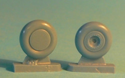 P-40 wheels