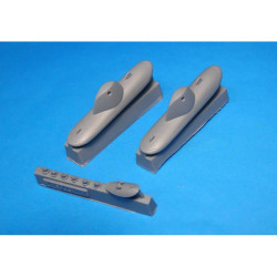 I-16/I-152/UTI-4 non-retractable skis with fairings