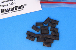 Worn rubber pads T48 type for M4  Sherman, only pads 180 pcs, an additional set of end connectors