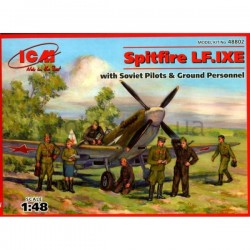 Spitfire Mk LF IXE with RAF Pilots/Ground Crew