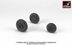 Mikoyan MiG-21 Fishbed early type wheels w/ weighted tires